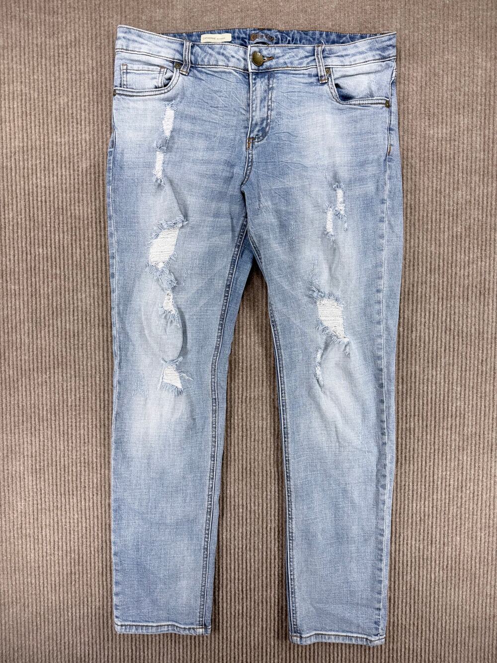 KUT from the Kloth Catherine Boyfriend Distressed Jeans 10